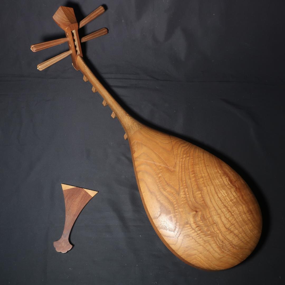 筑前琵琶 四弦五柱 半月細工 撥付き 和楽器