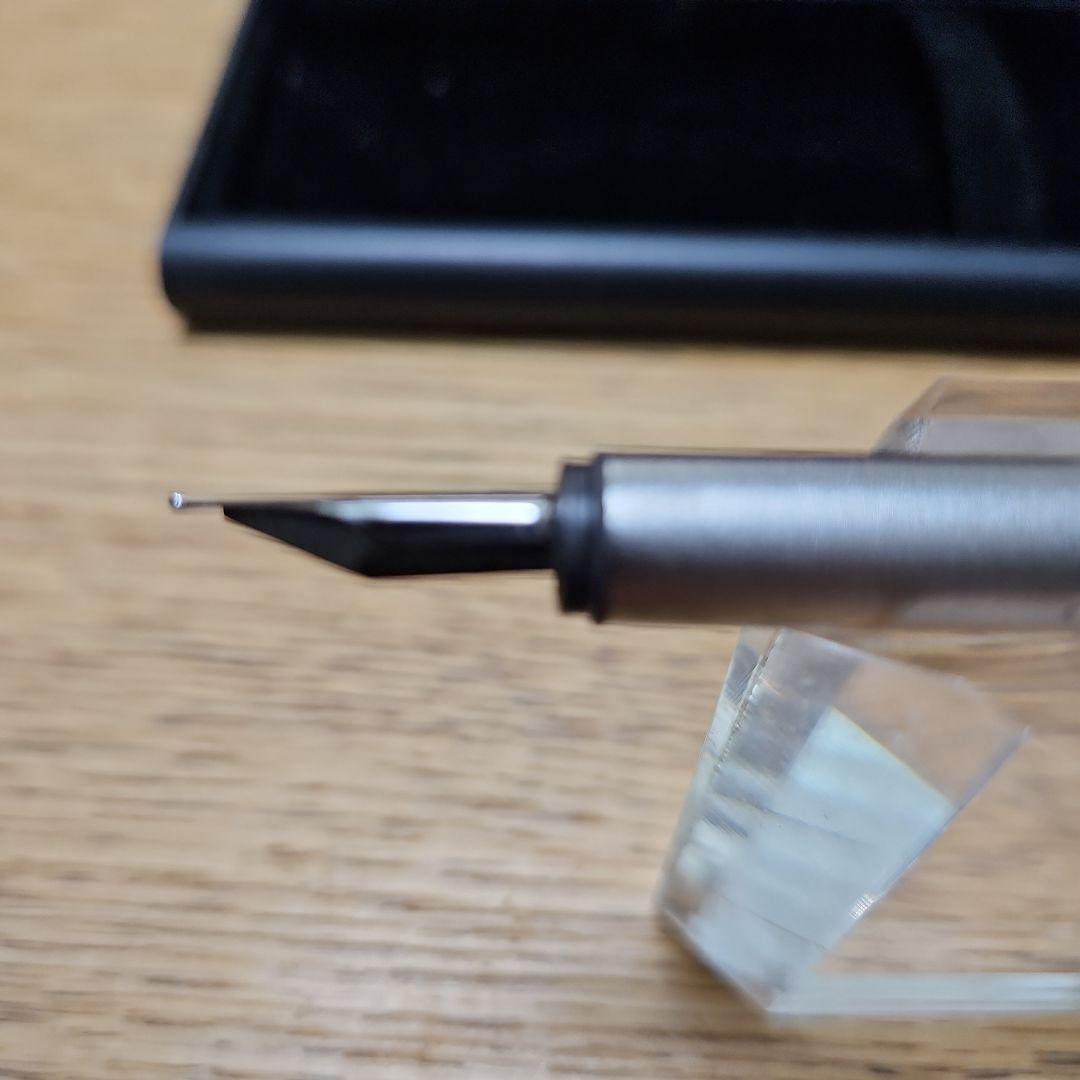 MONTBLANC モンブラン 万年筆 ノブレス プラチナ ストライプカット