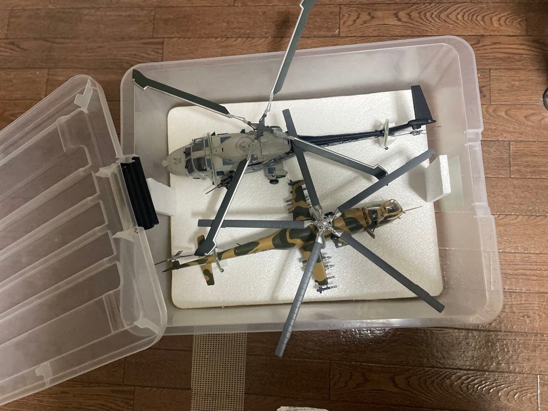 ヘリコプター 模型