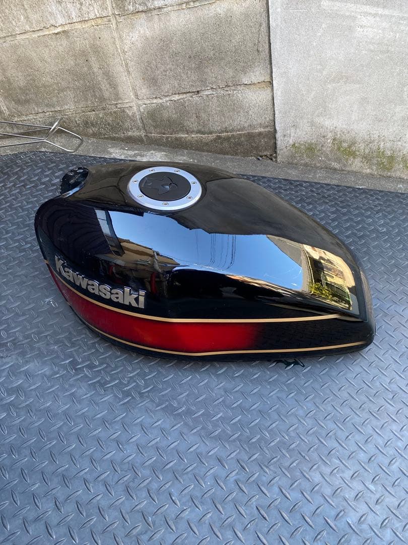 ゼファー400タンク