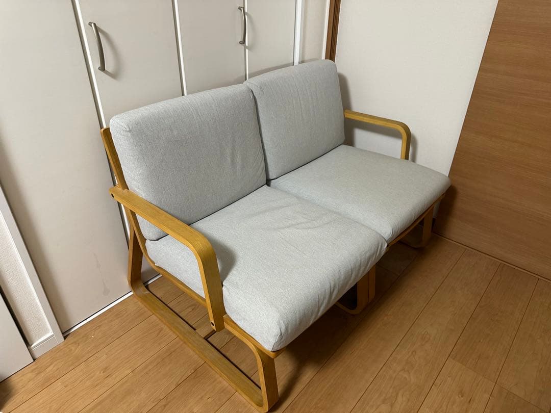 リビングでもダイニングでもつかえるソファチェア・オーク材 x 2