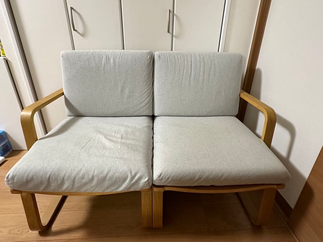 リビングでもダイニングでもつかえるソファチェア・オーク材 x 2