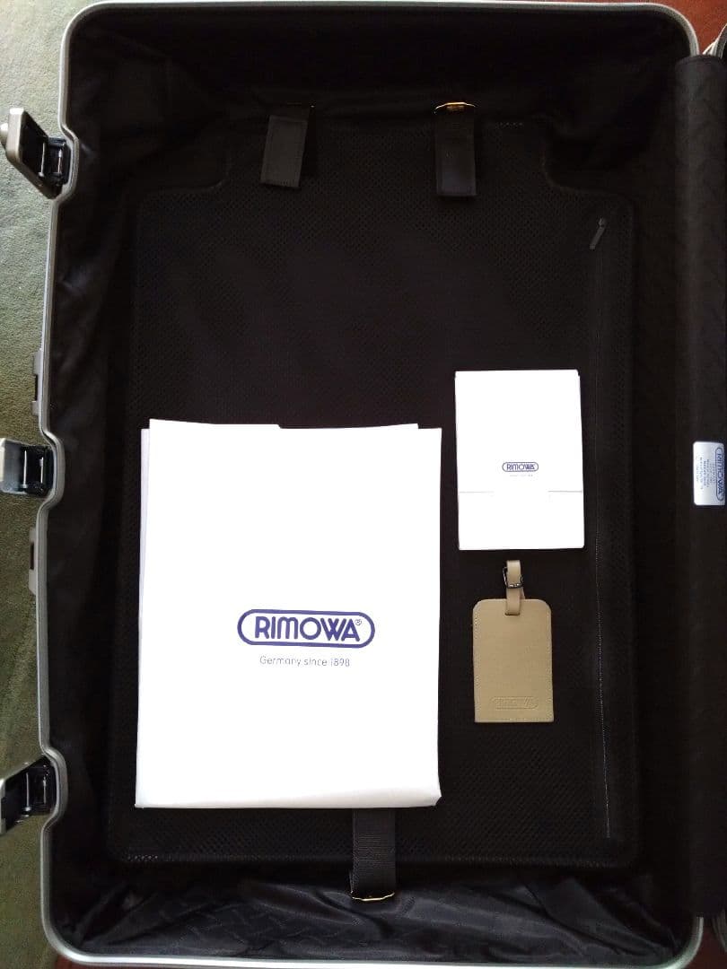 希少【RIMOWA×Lufthansa】 　 Titanium Gold