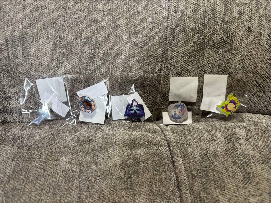 【会場限定】Ado POP-UP 楽曲アクリルピンバッジコンプセット(全40種)