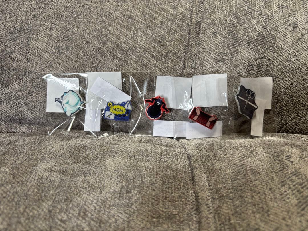 【会場限定】Ado POP-UP 楽曲アクリルピンバッジコンプセット(全40種)