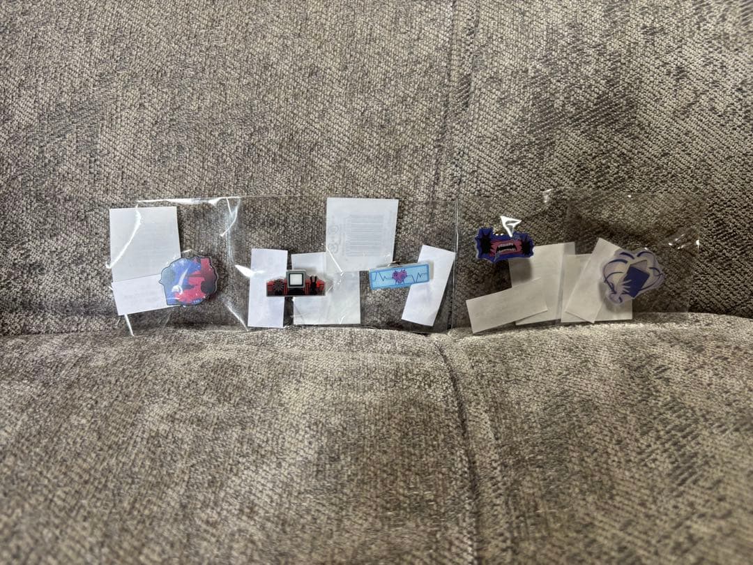 【会場限定】Ado POP-UP 楽曲アクリルピンバッジコンプセット(全40種)