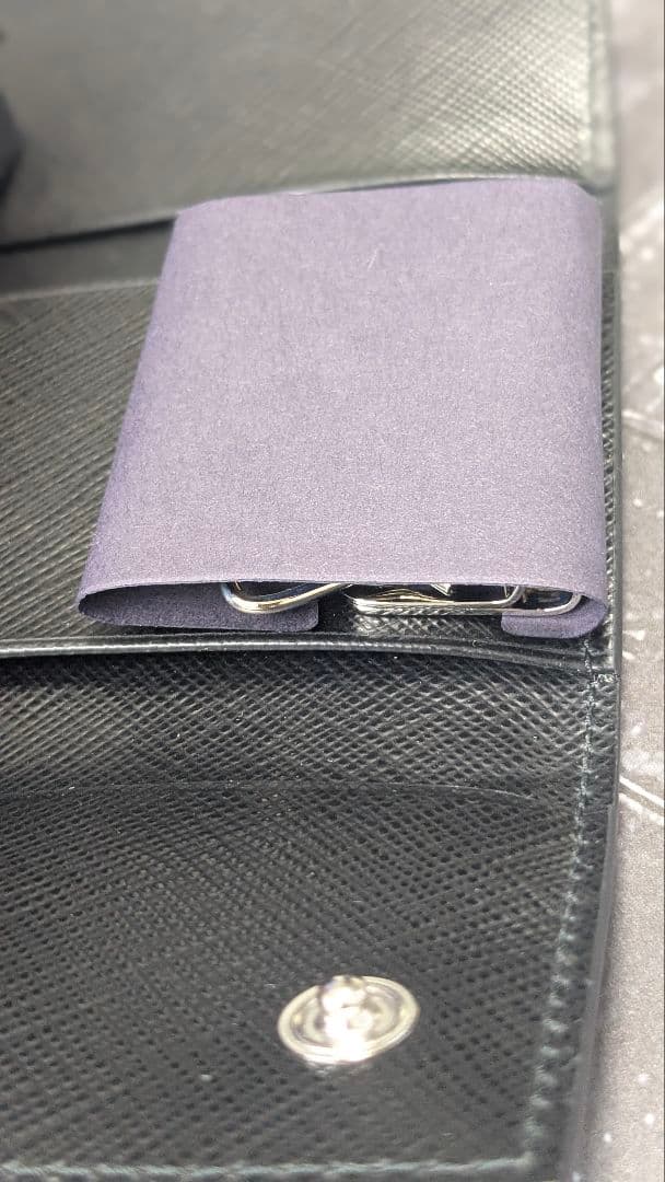 伊*崎様 【限定新品・週末値下げ】PRADA プラダ　サフィアーノ マルチカラー