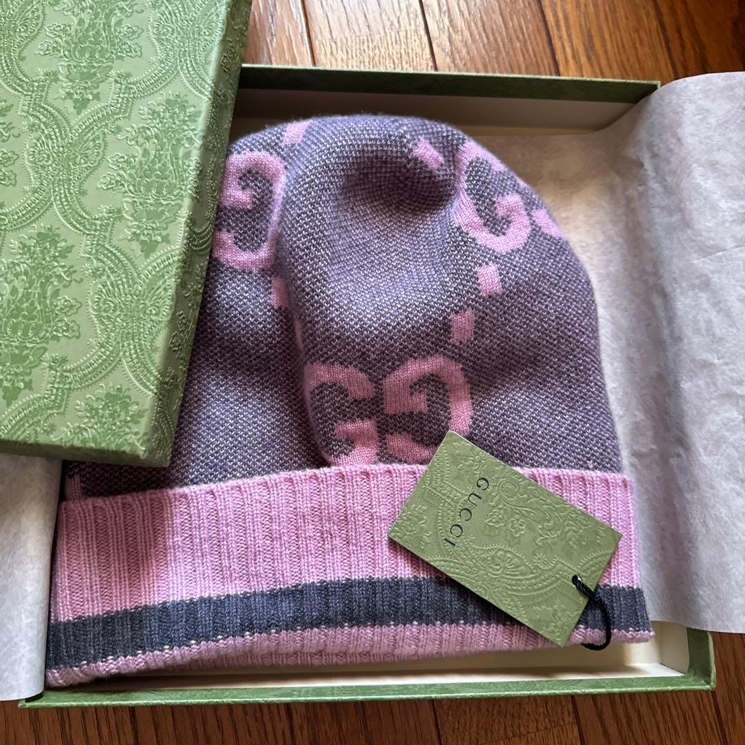GUCCIニット帽グッチグレーピンク