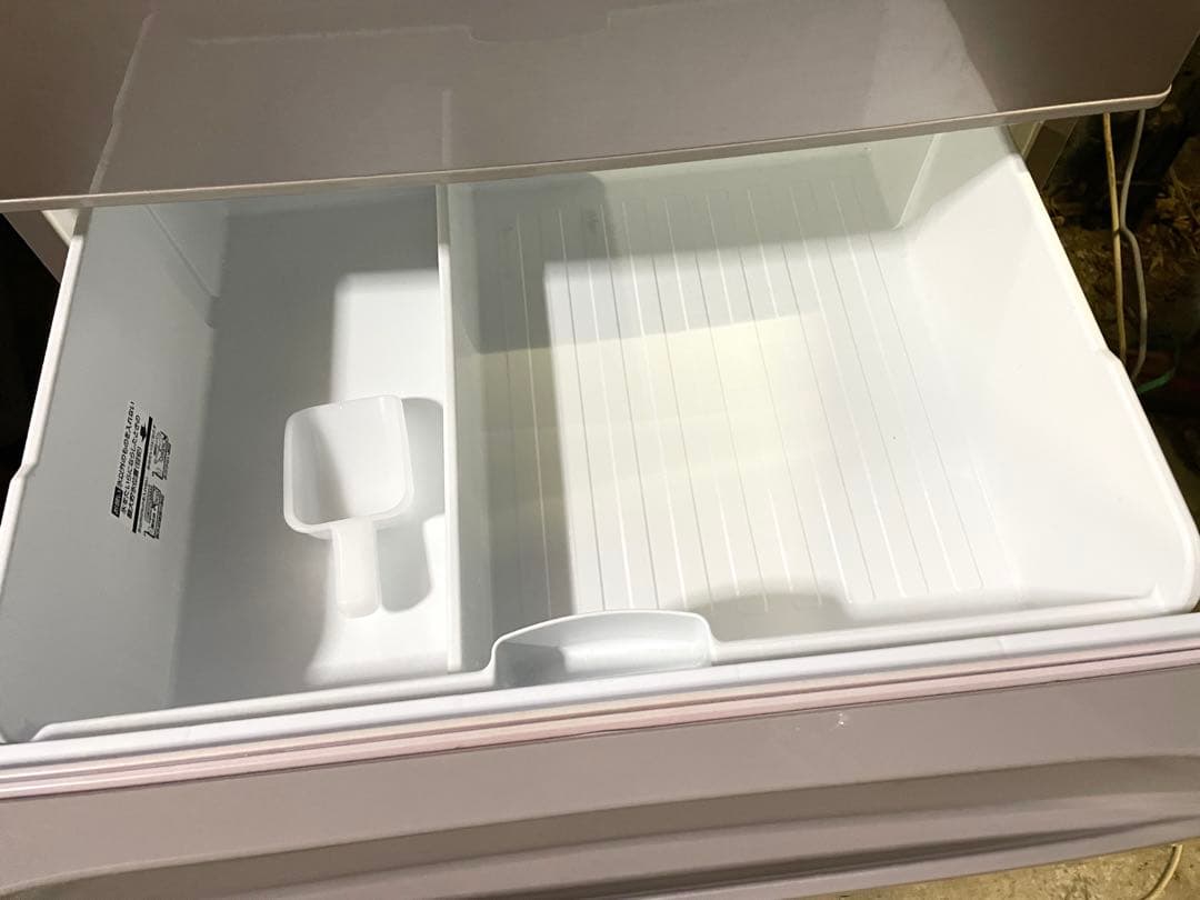 TOSHIBA 2015年製ノンフロン冷蔵庫（375L）　大型