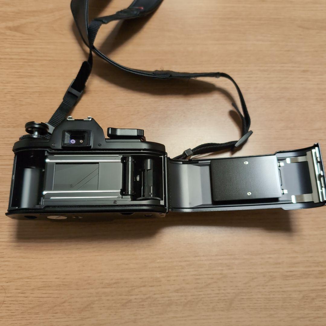 Nikon EM レザーケース付き