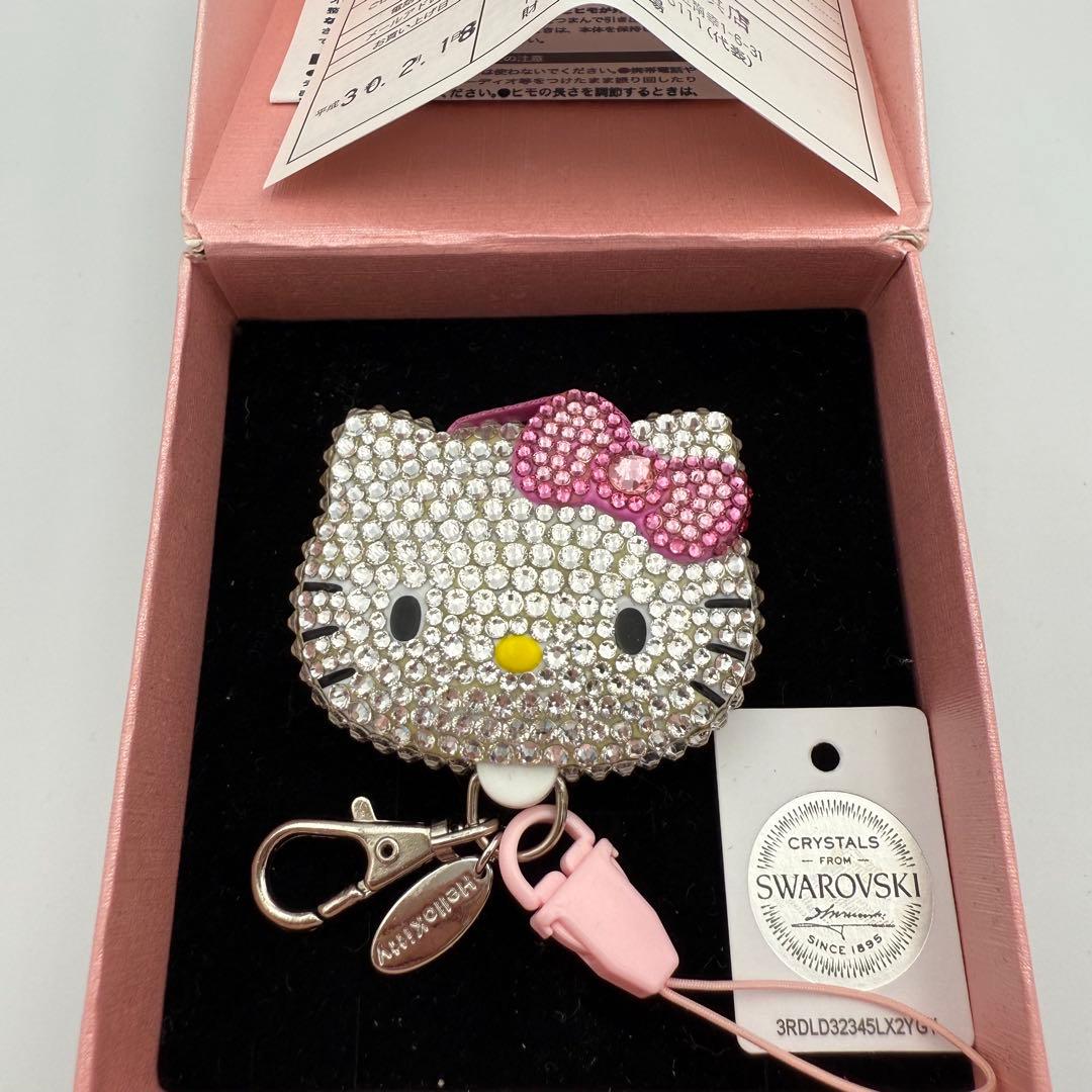 キティ スワロフスキー 収納式ネックストラップ