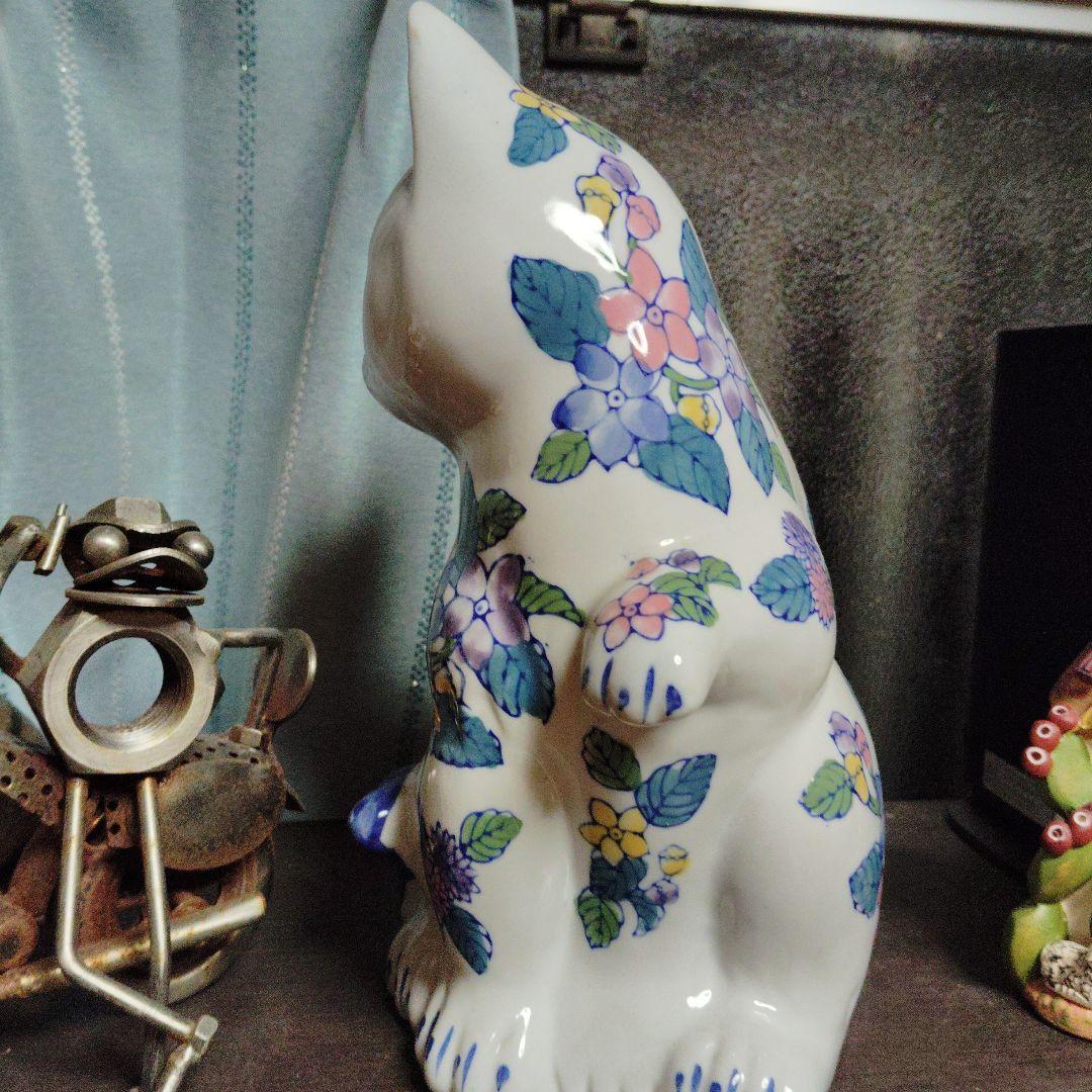 日本の磁器ナニキネコ花柄の陶器製猫の置物 Sanrio