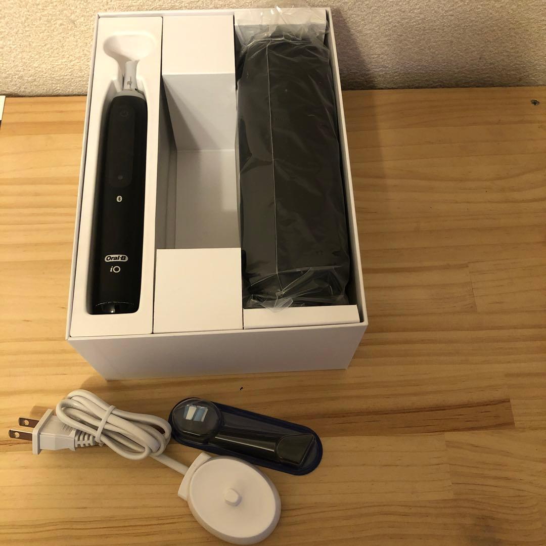 Oral-B iO 5 電動歯ブラシ本体【おまけ舌磨き、変えブラシ】