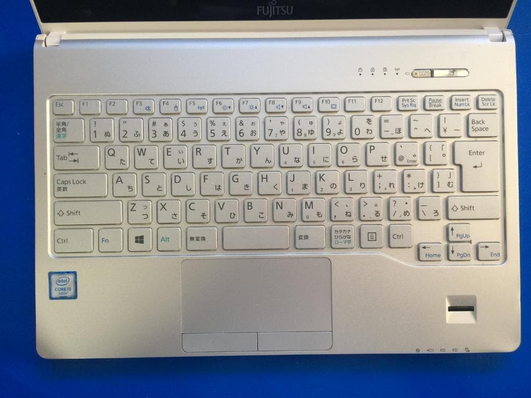 富士通 LIFEBOOK SH90/X 13.3型高解像度TFT 軽量コンパクト