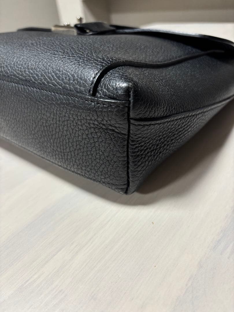 最終値下げ⭐️ルイヴィトン⭐️ドリアントリヨンレザー　ノアール