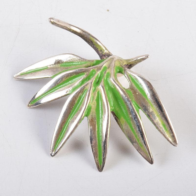 銀製　山本嘉夫（三代　平安梅都）造　松竹梅　置物　共箱　V　R9066