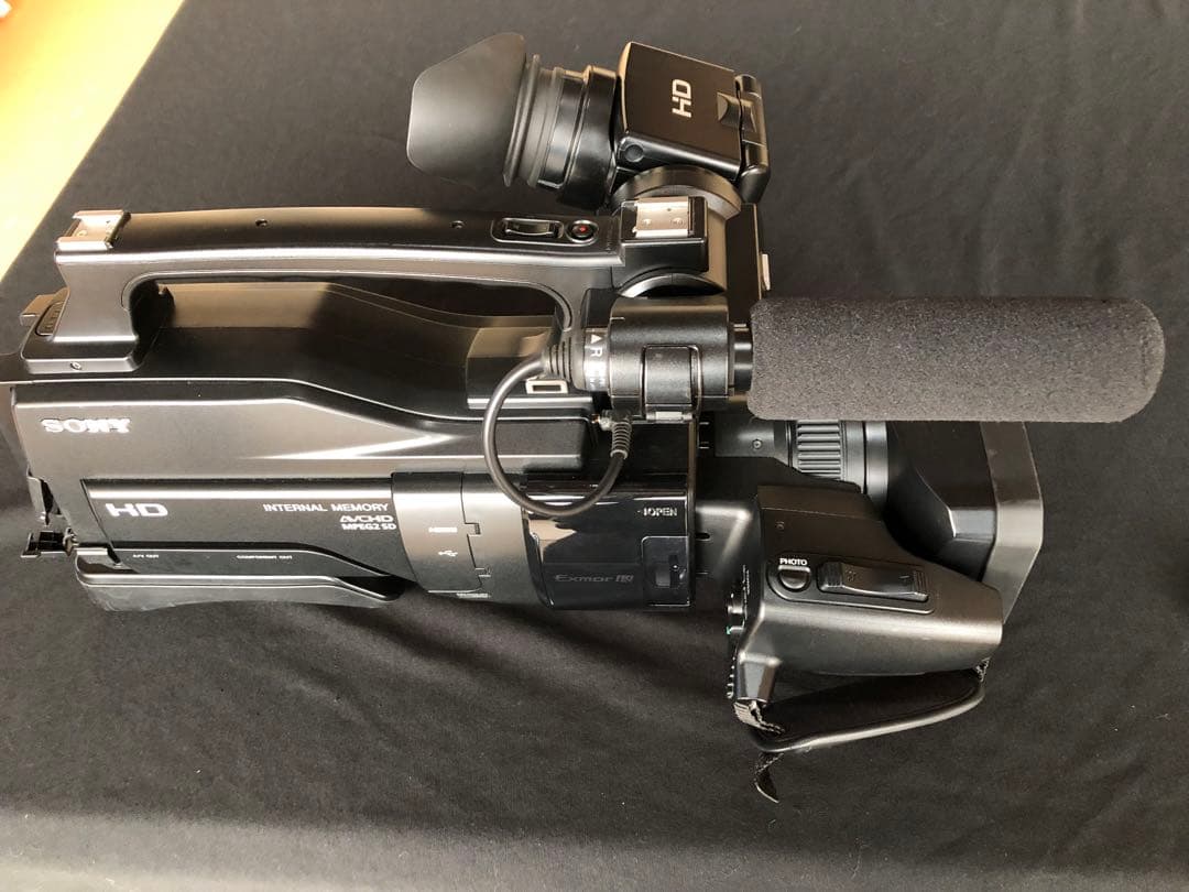 AVCHDカムコーダー SONY HXR-MC2000J 動作品 大型ケース付き