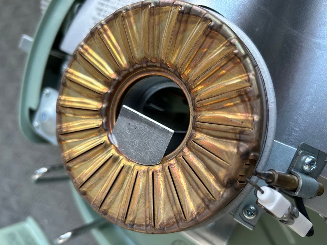 アラジンガスストーブ