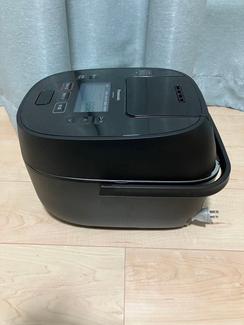 2022年製 Panasonic 炊飯器 おどり炊きSR-MPA101