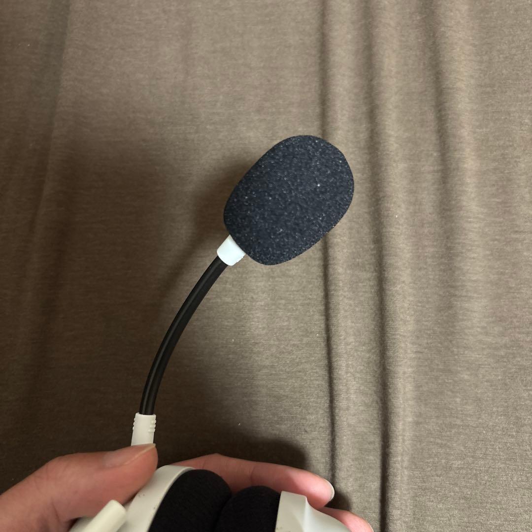 ヘッドホン Razer BLACKSHARK V2 PRO WHITE EDITION