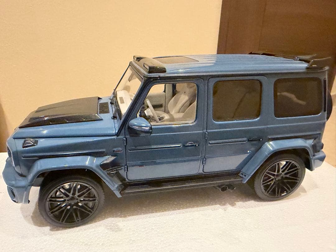 Almost Real BRABUS 800 ミニカー チャイナブルー 1/18