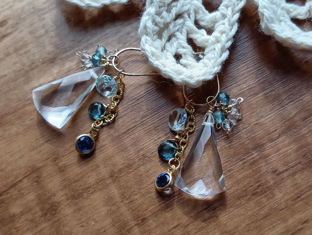 590/14kgfパープルフローライト×カイヤナイト他８点ピアス