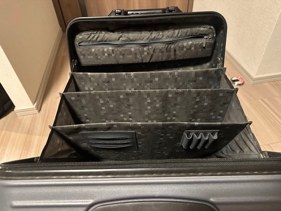 【リモワ】サルサ　TSAロック付きグレーキャリーケース