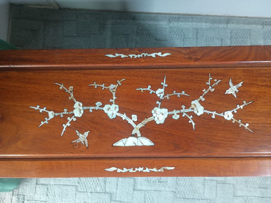 花梨材 棚 漆塗り 螺鈿細工 引出し付 収納家具