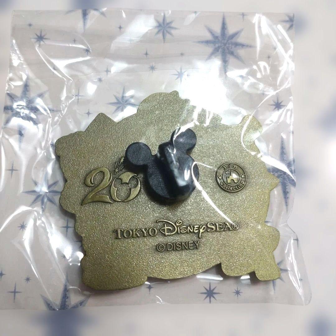 【匿名配送】東京ディズニーシー20周年ピンバッジセット