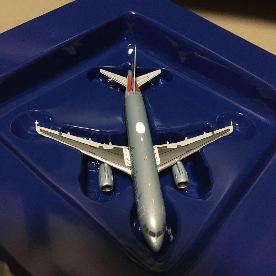 AMERICAN AIRLINES AIRBUS エアバス A320