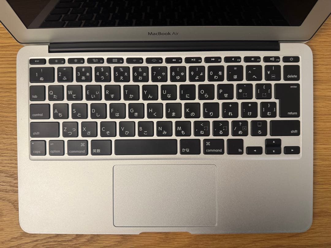 Apple MacBook Air 11インチ　充電器付き