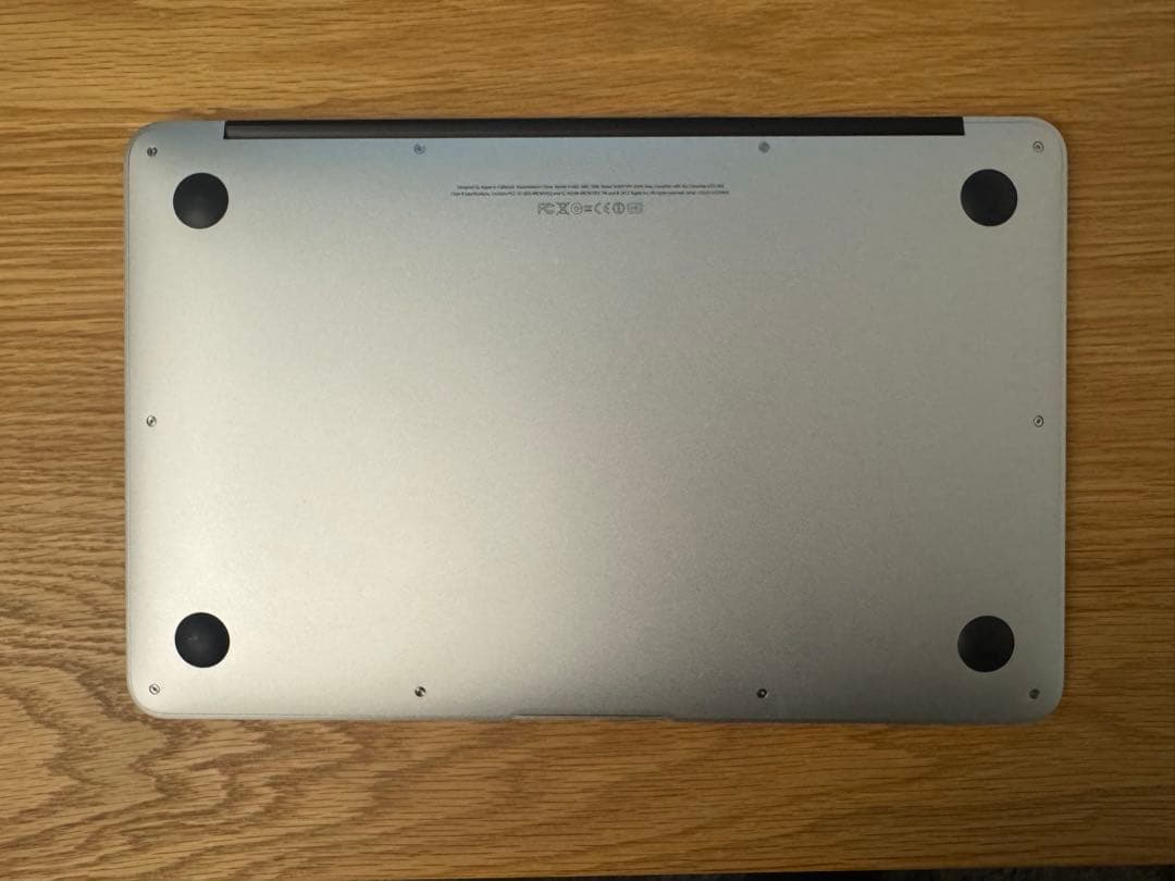 Apple MacBook Air 11インチ　充電器付き