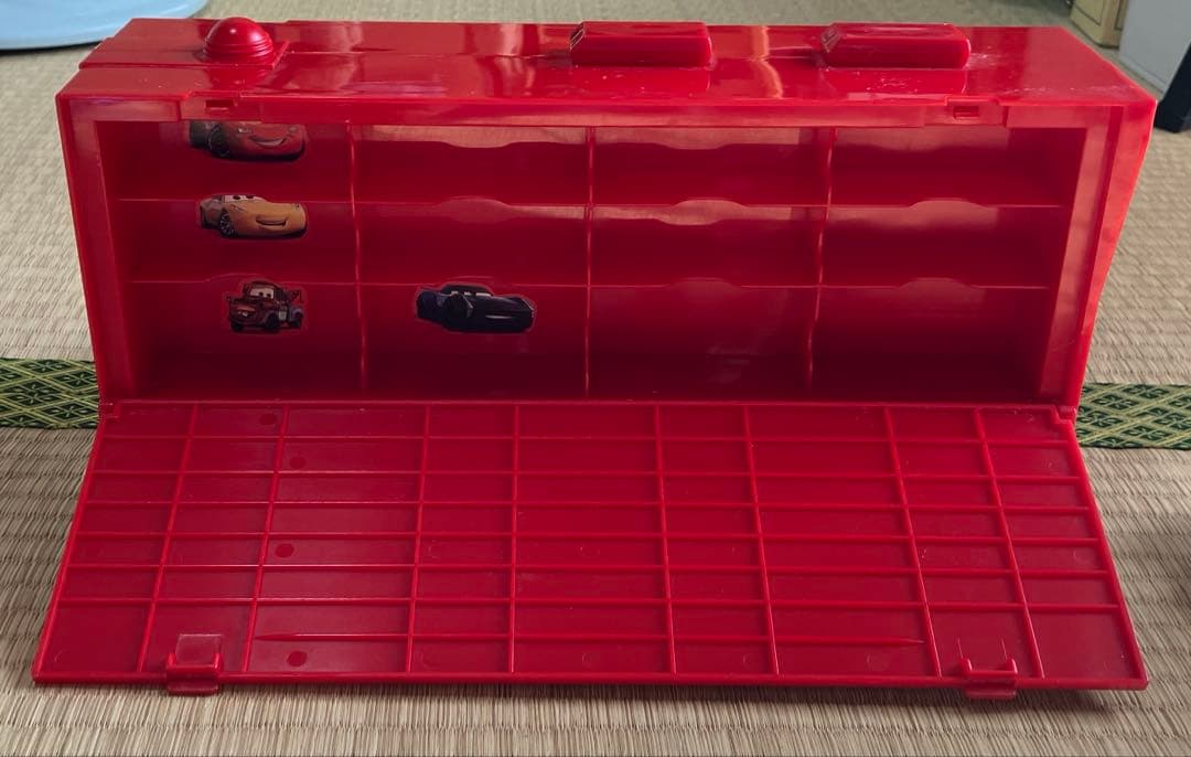 たくさんのせよう！大きなマックトレーラー