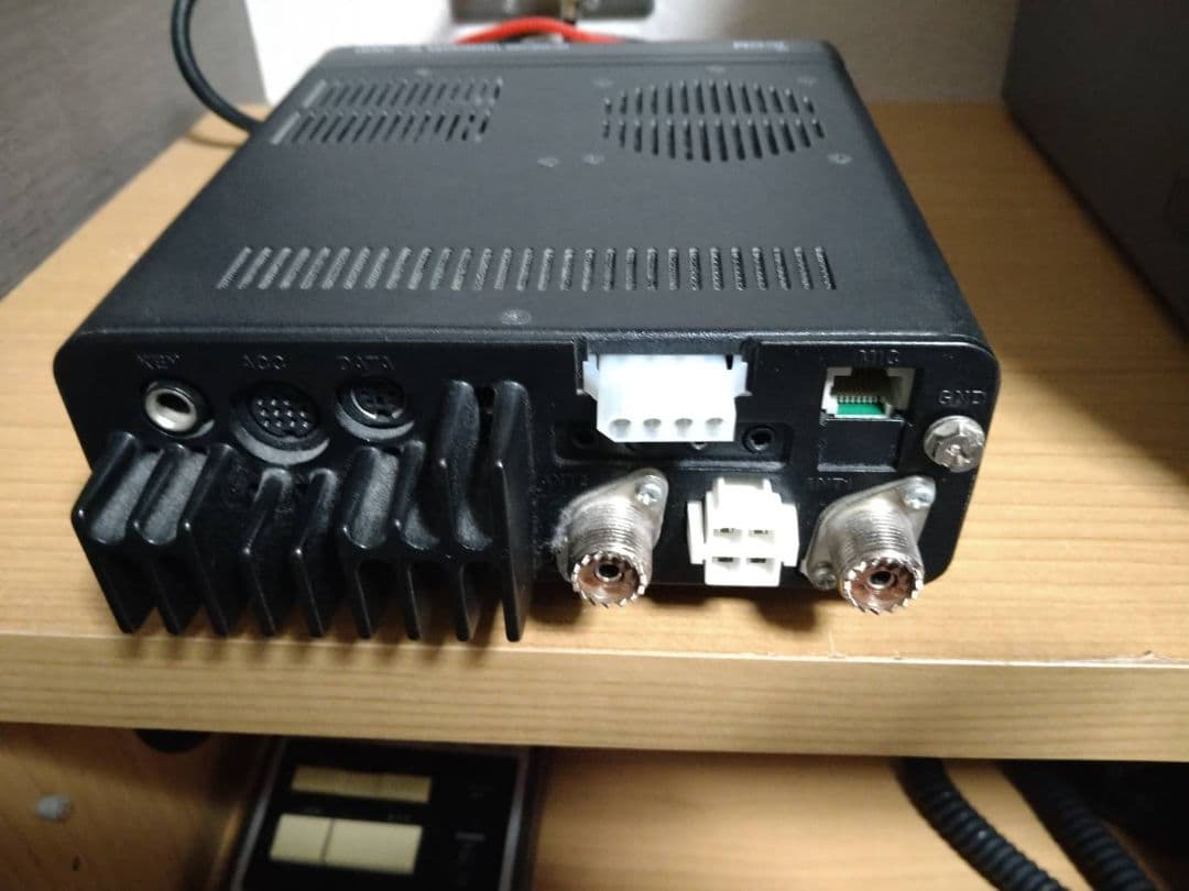 ICOM IC-7000 50w アマチュア無線機