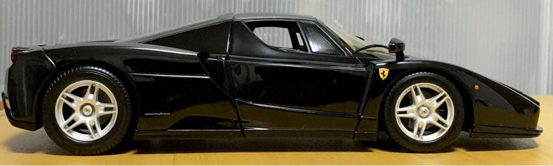 希少ブラック 100% ホットウィール エンツォ フェラーリ 1/18