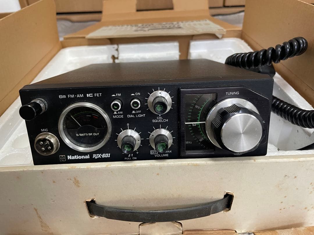 アマチュア無線機 ＲＪＸー601 トランシーバー 専用電源付き(ジャンク品扱い)