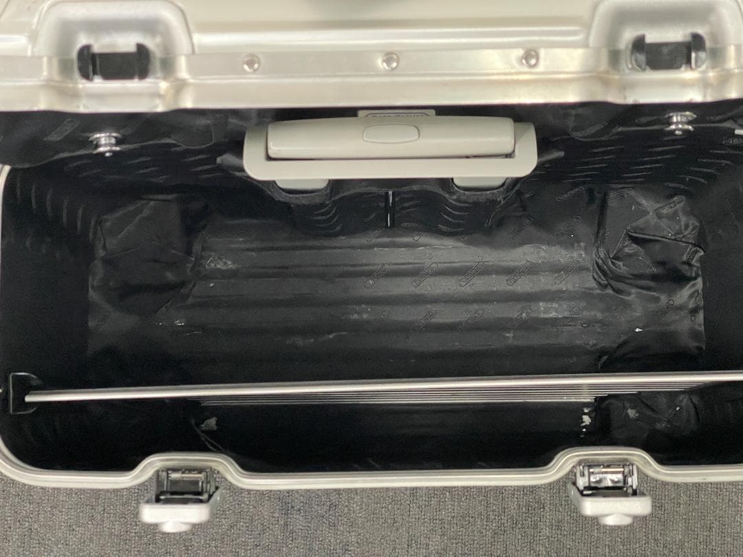 希少【RIMOWA】リモワ トパーズ パイロット 34L 4輪 TSAロック付き