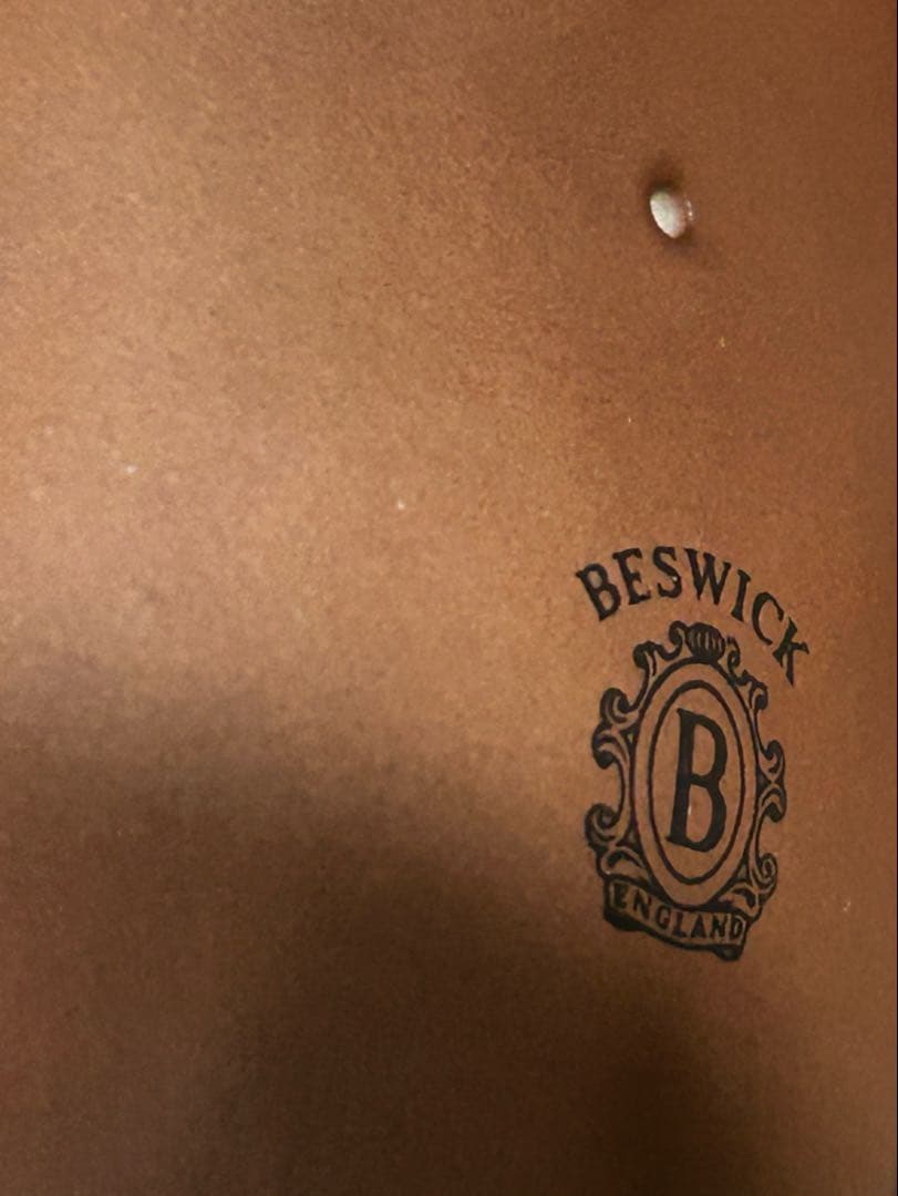 ベスウィック　馬　置物　陶器