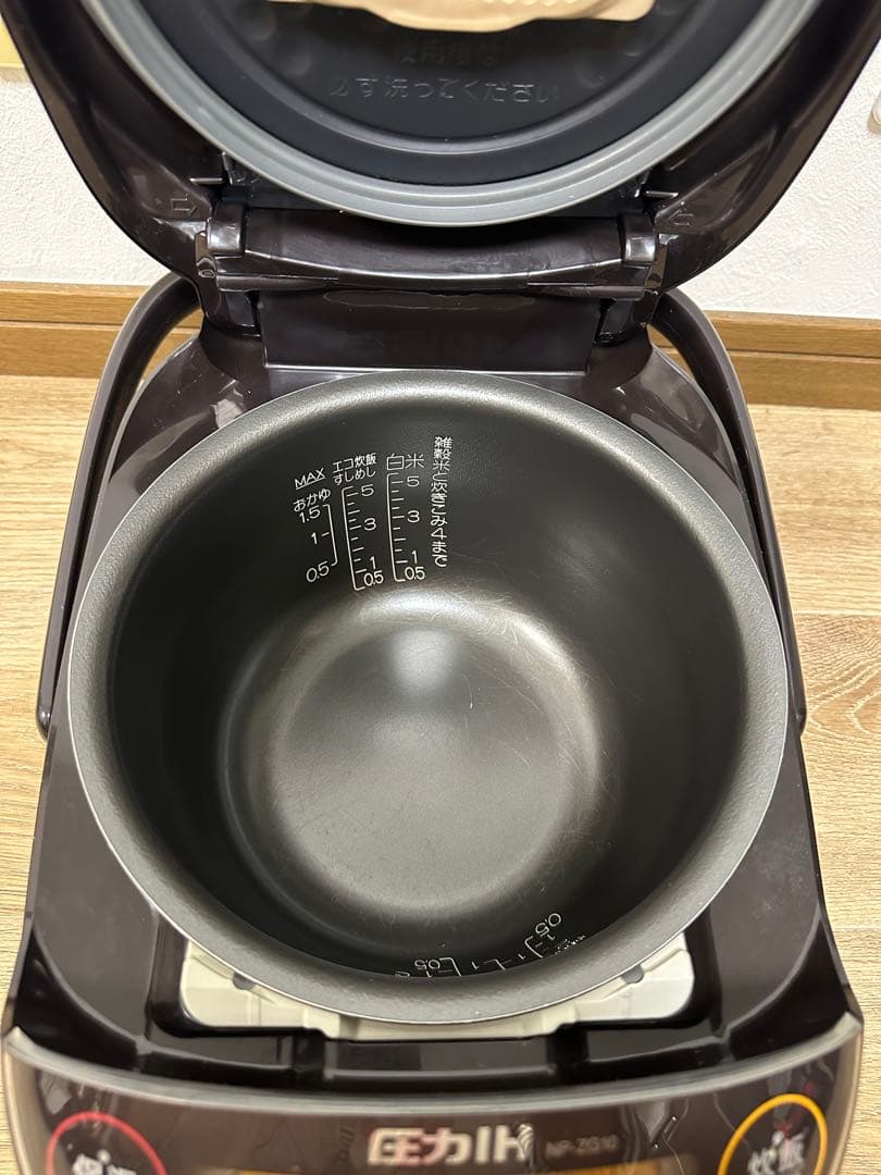 Zojirushi NP-ZG10圧力IHジャー炊飯器 2020年製