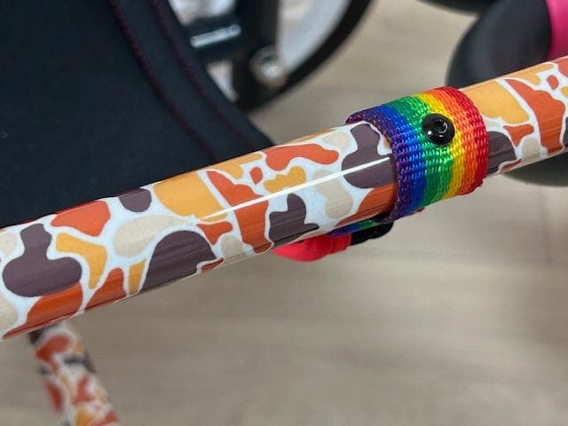 犬用車椅子、柴犬用4輪車、犬の車椅子