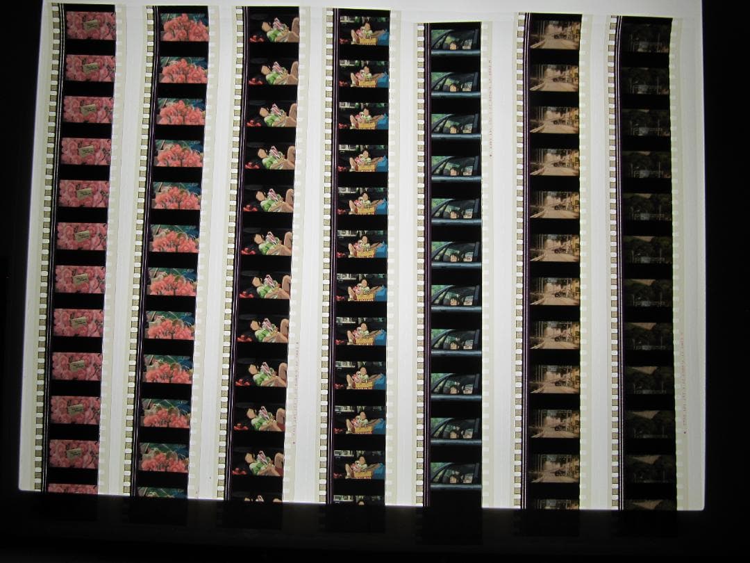 千と千尋の神隠し 35㎜フィルム12コマ×210枚合計2520コマ アルバム入