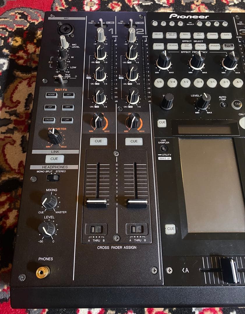 DJM2000 Pioneer ミキサー