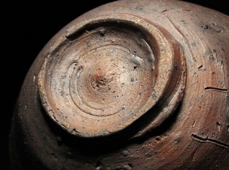 【南蛮茶碗】山本安朗　窯変の美　龍の背窯　焼き締め　抜群の仕上がり　師：川渕直樹