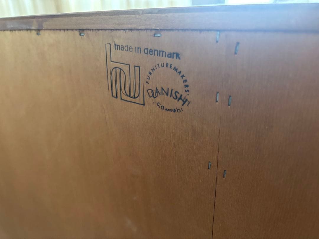 Hundevad＆Co / カルロ・イェンセン サイドボード