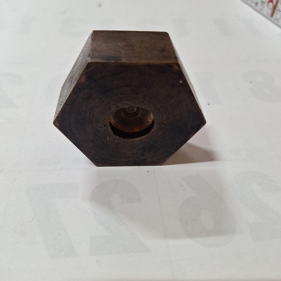 【ハチ】六角形金属製アンティーク雑貨