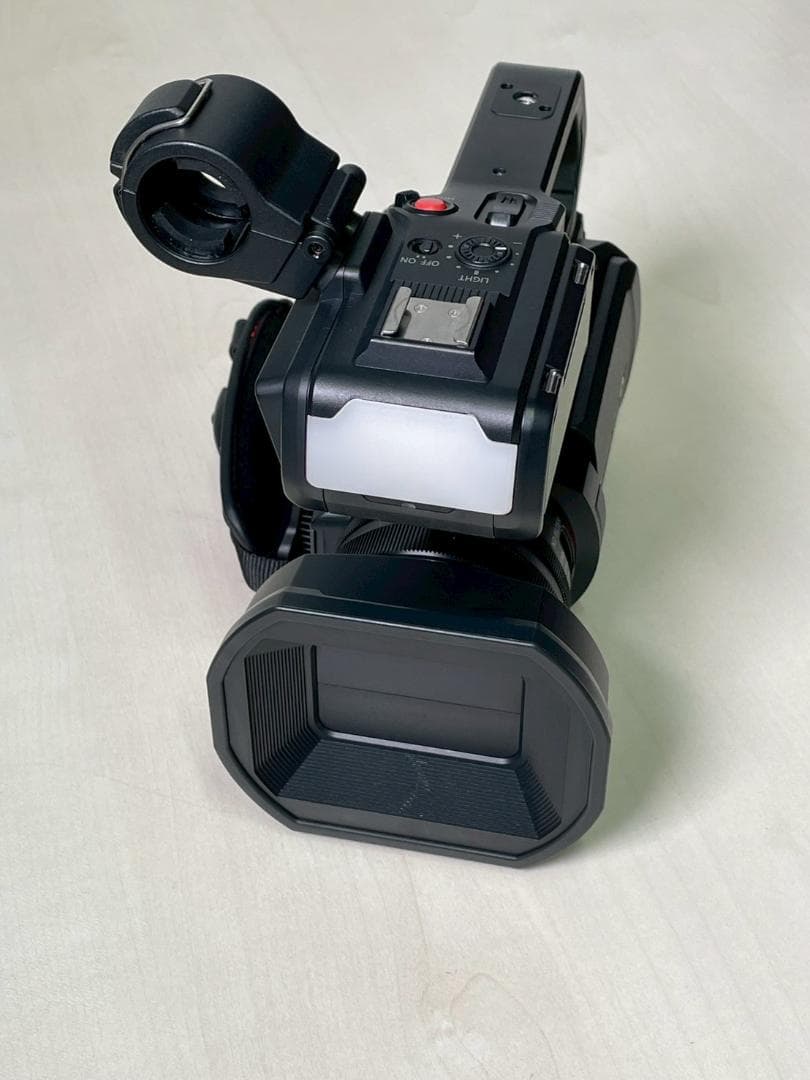 Panasonic HC-X2000　業務用ビデオカメラ