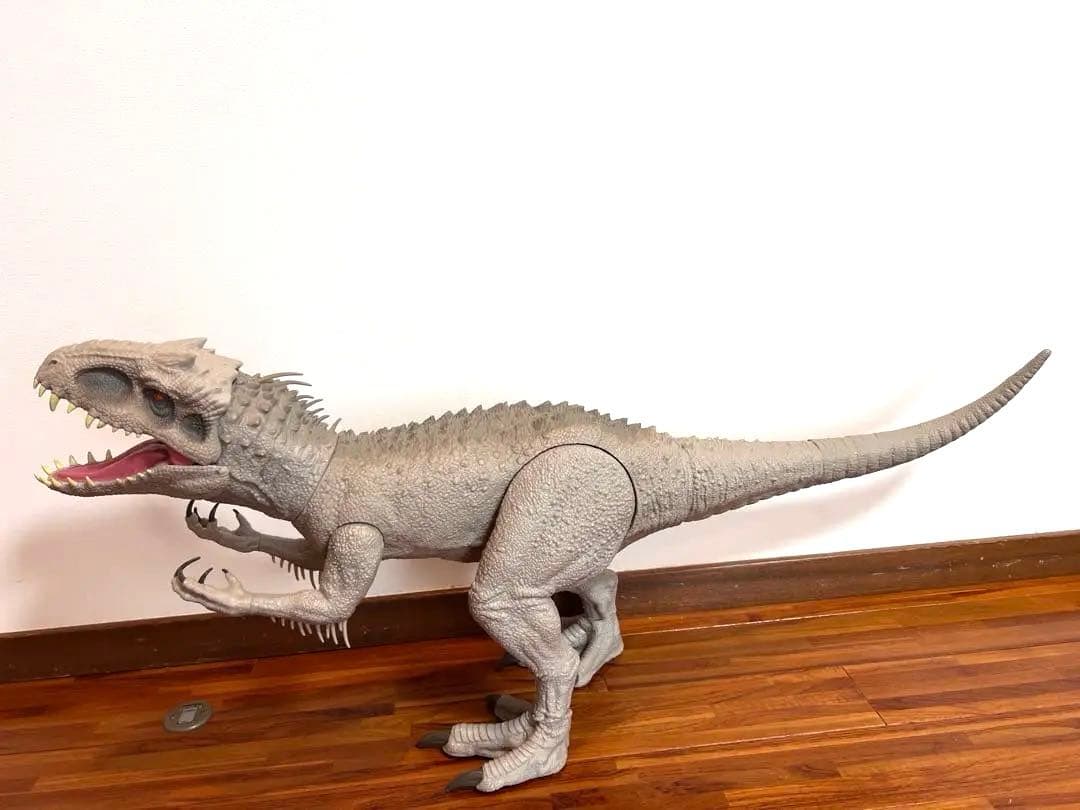 恐竜フィギュア (インドミナスレックス)グレー 大きいサイズ