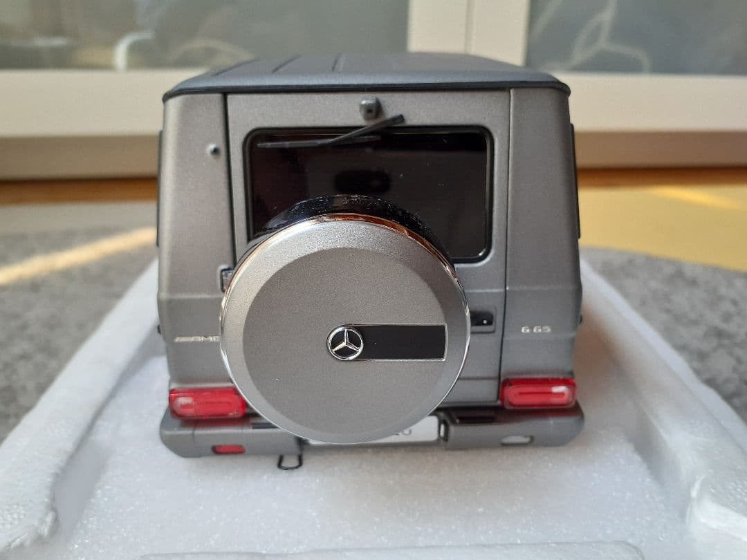 Almost Real メルセデス・ベンツ G65 AMG 1/18