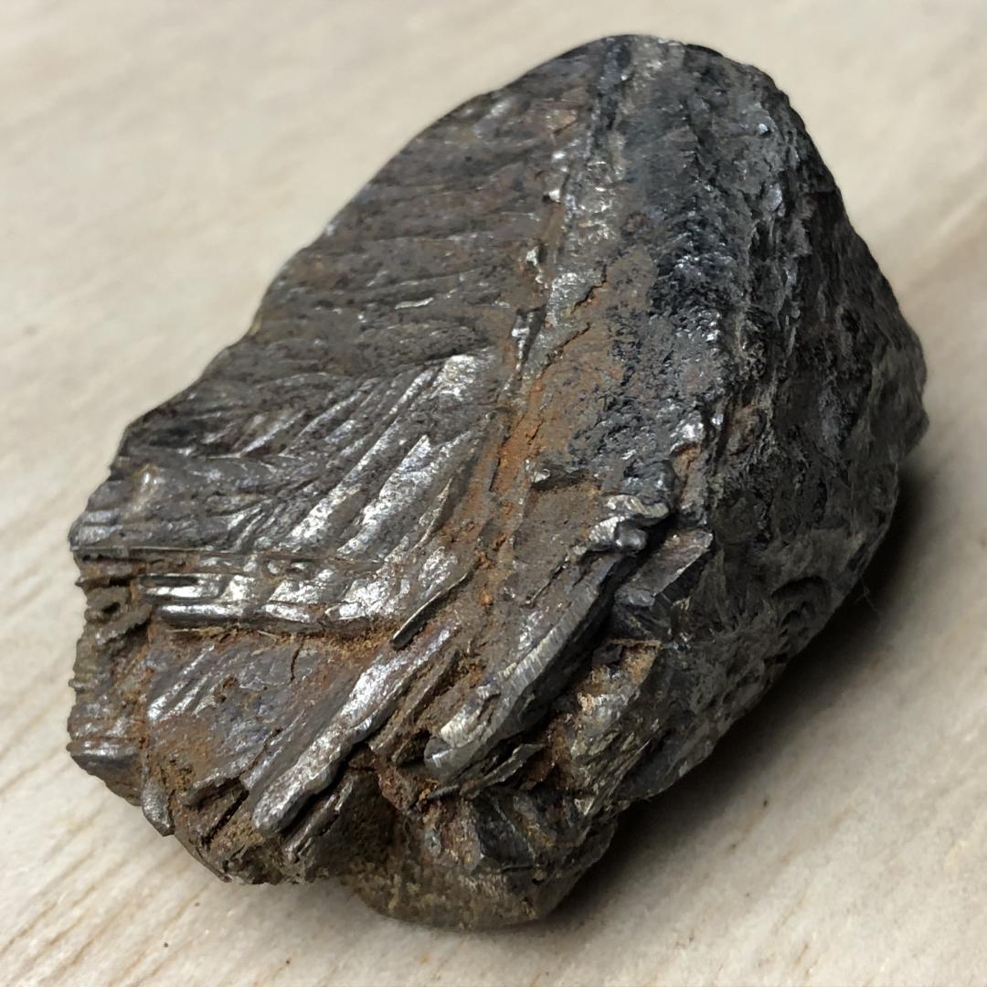 アルタイ隕石　 鉄隕石　メテオライト　原石 2点纏め　重さ約155ｇ