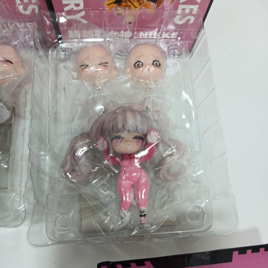 HSK×NIKKE 勝利の女神　SQフィギュア　MYSTERY BOXES ５種